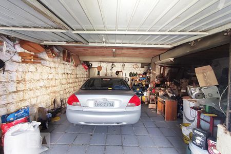 Casa à venda com 220m², 3 quartos e 2 vagas Casa à venda com 220m², 3 quartos e 2 vagasGaragem