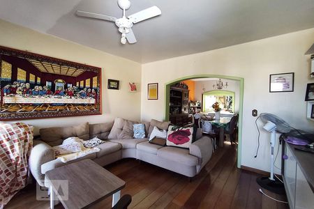 Sala de Estar de casa à venda com 3 quartos, 220m² em São José, Canoas