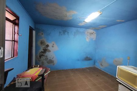 Casa à venda com 220m², 3 quartos e 2 vagas Casa à venda com 220m², 3 quartos e 2 vagasQuarto de Serviço