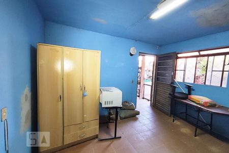 Casa à venda com 220m², 3 quartos e 2 vagas Casa à venda com 220m², 3 quartos e 2 vagasQuarto de Serviço