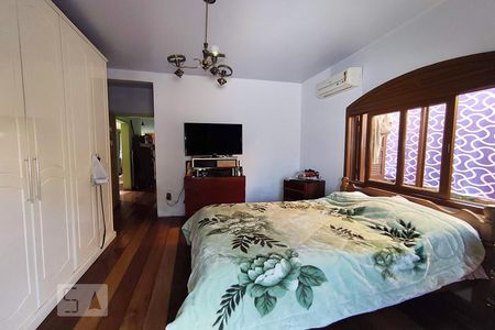 Casa à venda com 220m², 3 quartos e 2 vagas Casa à venda com 220m², 3 quartos e 2 vagasQuarto 1