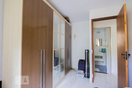 Sala 2 de apartamento para alugar com 2 quartos, 50m² em Parque Pinheiros, Taboão da Serra