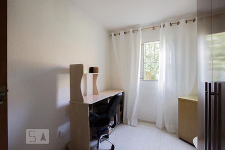 Sala 2 de apartamento para alugar com 2 quartos, 50m² em Parque Pinheiros, Taboão da Serra