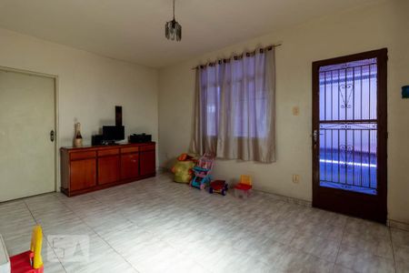 Sala de casa para alugar com 4 quartos, 230m² em Madureira, Rio de Janeiro