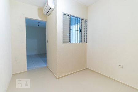 Quarto de casa para alugar com 1 quarto, 40m² em Vila Constança, São Paulo