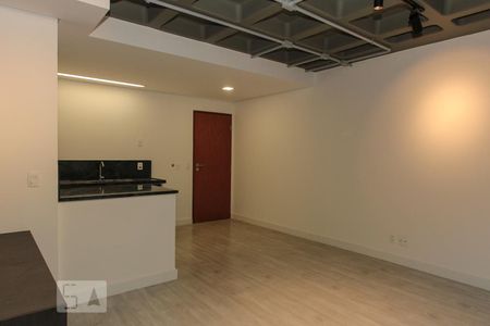 Sala de kitnet/studio para alugar com 1 quarto, 50m² em Funcionários, Belo Horizonte