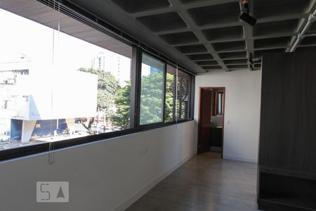 Sala de kitnet/studio para alugar com 1 quarto, 50m² em Funcionários, Belo Horizonte