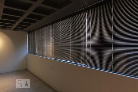 Sala de kitnet/studio para alugar com 1 quarto, 50m² em Funcionários, Belo Horizonte