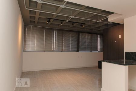 Sala de kitnet/studio para alugar com 1 quarto, 50m² em Funcionários, Belo Horizonte