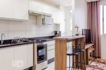 Cozinha de apartamento à venda com 2 quartos, 50m² em Olaria, Canoas