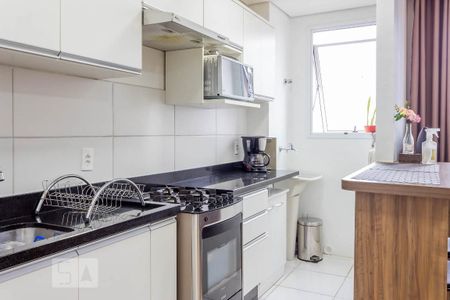 Cozinha de apartamento à venda com 2 quartos, 50m² em Olaria, Canoas