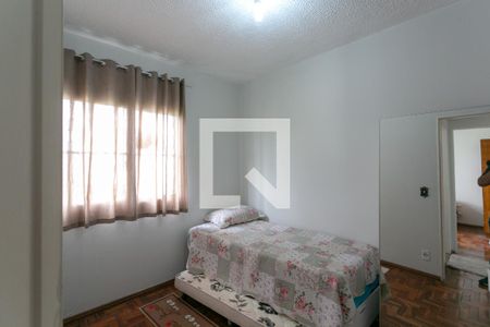 Quarto 1 de apartamento para alugar com 2 quartos, 56m² em Ipiranga, Belo Horizonte