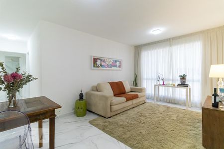 Sala de apartamento para alugar com 3 quartos, 95m² em Jardim Paulista, São Paulo