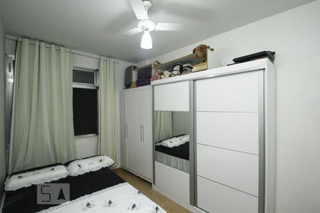 Quarto Suíte de apartamento para alugar com 2 quartos, 64m² em Laranjeiras, Rio de Janeiro