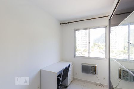 Quarto 1 de apartamento para alugar com 3 quartos, 80m² em Jacarepaguá, Rio de Janeiro