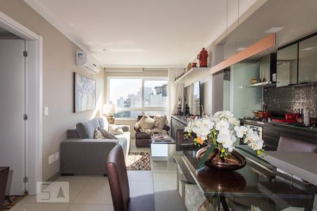 Apartamento para alugar com 66m², 2 quartos e 2 vagasSala