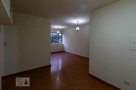 Sala de apartamento para alugar com 2 quartos, 77m² em Pinheiros, São Paulo