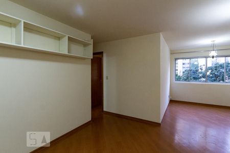 Sala de apartamento para alugar com 2 quartos, 77m² em Pinheiros, São Paulo