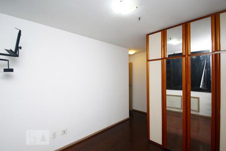 Quarto 2 de apartamento para alugar com 2 quartos, 65m² em Flamengo, Rio de Janeiro