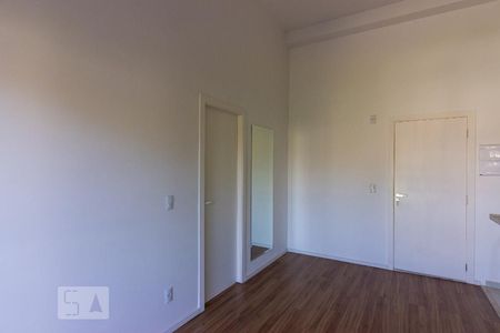 Sala de apartamento para alugar com 1 quarto, 37m² em Granja Viana, Cotia