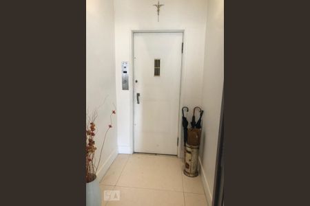 Hall de apartamento à venda com 3 quartos, 250m² em Copacabana, Rio de Janeiro