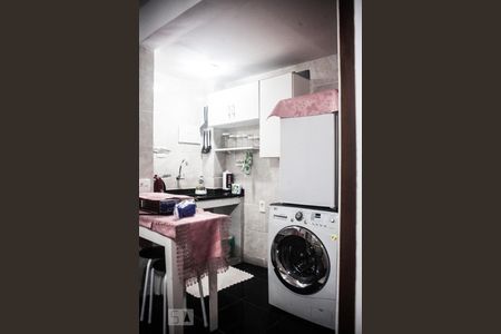 Cozinha de kitnet/studio para alugar com 1 quarto, 22m² em Bela Vista, São Paulo