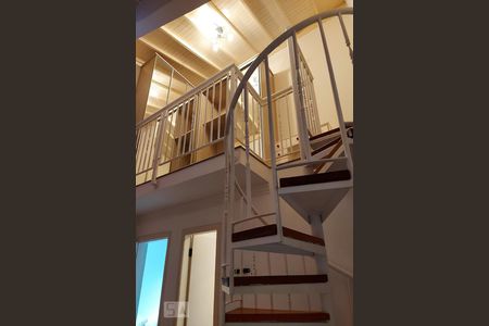 Casa à venda com 500m², 4 quartos e 4 vagas Casa à venda com 500m², 4 quartos e 4 vagasQuarto 4