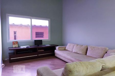 Casa à venda com 500m², 4 quartos e 4 vagas Casa à venda com 500m², 4 quartos e 4 vagasSala