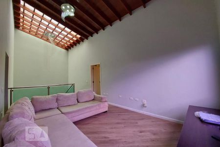 Casa à venda com 500m², 4 quartos e 4 vagas Casa à venda com 500m², 4 quartos e 4 vagasSala