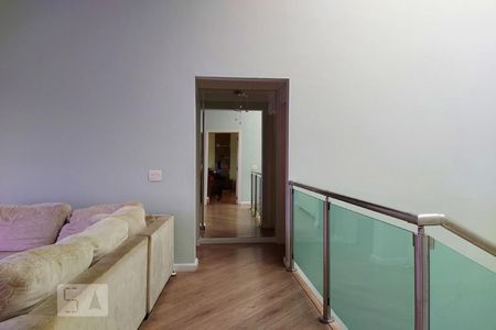 Casa à venda com 500m², 4 quartos e 4 vagas Casa à venda com 500m², 4 quartos e 4 vagasSala