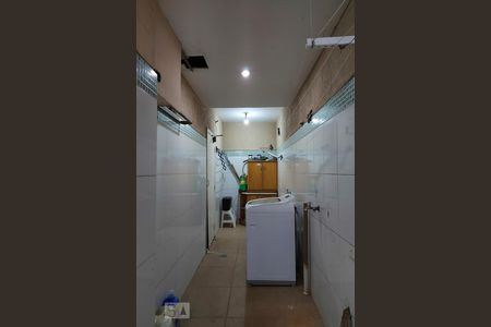 Casa à venda com 500m², 4 quartos e 4 vagas Casa à venda com 500m², 4 quartos e 4 vagasÁrea de serviço