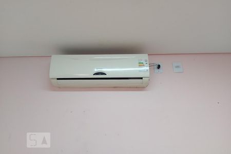 Casa à venda com 500m², 4 quartos e 4 vagas Casa à venda com 500m², 4 quartos e 4 vagasAr condicionado