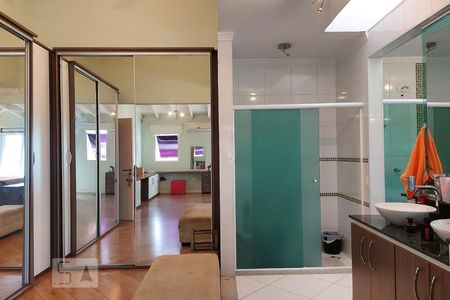 Casa à venda com 500m², 4 quartos e 4 vagas Casa à venda com 500m², 4 quartos e 4 vagasQuarto 3 + suíte