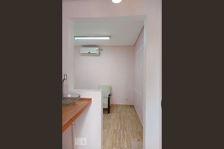 Casa à venda com 500m², 4 quartos e 4 vagas Casa à venda com 500m², 4 quartos e 4 vagasQuarto área externa