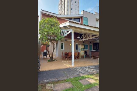 Casa à venda com 500m², 4 quartos e 4 vagas Casa à venda com 500m², 4 quartos e 4 vagasChurrasqueira
