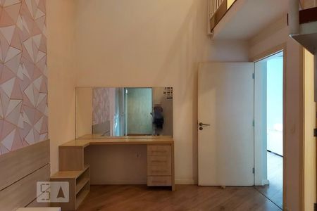 Casa à venda com 500m², 4 quartos e 4 vagas Casa à venda com 500m², 4 quartos e 4 vagasQuarto 4