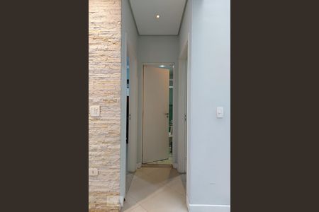 Casa à venda com 500m², 4 quartos e 4 vagas Casa à venda com 500m², 4 quartos e 4 vagasHall entre ambientes