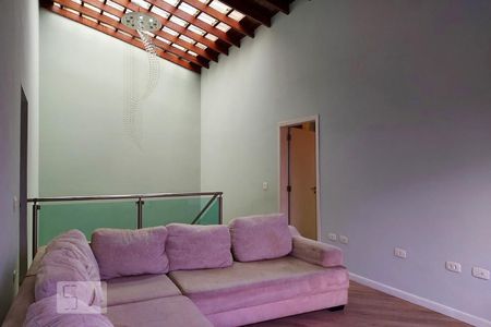 Casa à venda com 500m², 4 quartos e 4 vagas Casa à venda com 500m², 4 quartos e 4 vagasSala