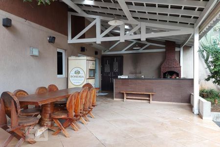 Casa à venda com 500m², 4 quartos e 4 vagas Casa à venda com 500m², 4 quartos e 4 vagasChurrasqueira