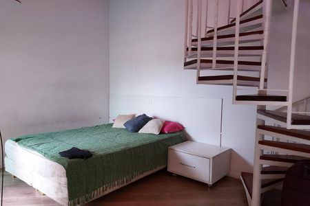 Casa à venda com 500m², 4 quartos e 4 vagas Casa à venda com 500m², 4 quartos e 4 vagasQuarto 6