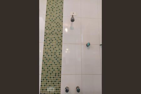 Casa à venda com 500m², 4 quartos e 4 vagas Casa à venda com 500m², 4 quartos e 4 vagasQuarto 3 + suíte