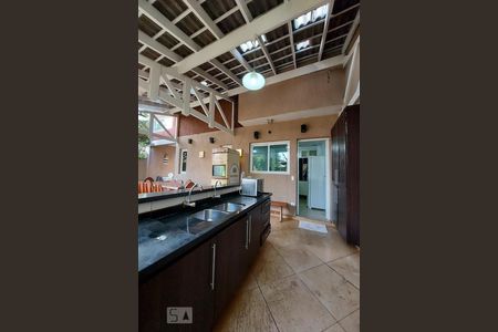 Casa à venda com 500m², 4 quartos e 4 vagas Casa à venda com 500m², 4 quartos e 4 vagasChurrasqueira