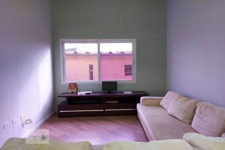 Casa à venda com 500m², 4 quartos e 4 vagas Casa à venda com 500m², 4 quartos e 4 vagasSala