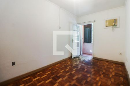 Quarto 2 de apartamento para alugar com 2 quartos, 53m² em Petrópolis, Porto Alegre