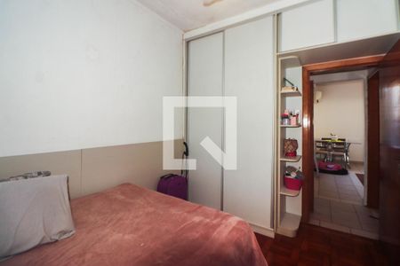 Quarto 1 de apartamento para alugar com 2 quartos, 53m² em Petrópolis, Porto Alegre