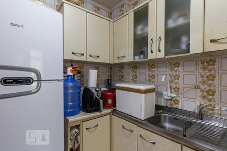 Cozinha de apartamento para alugar com 2 quartos, 62m² em Rio Branco, Porto Alegre