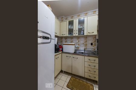 Cozinha de apartamento para alugar com 2 quartos, 62m² em Rio Branco, Porto Alegre