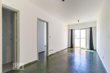 Sala de apartamento para alugar com 1 quarto, 53m² em Centro, Campinas
