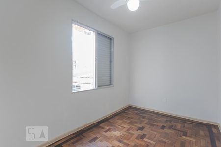 Quarto 1 de apartamento para alugar com 2 quartos, 70m² em São João, Porto Alegre