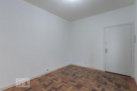 Sala de apartamento para alugar com 2 quartos, 70m² em São João, Porto Alegre